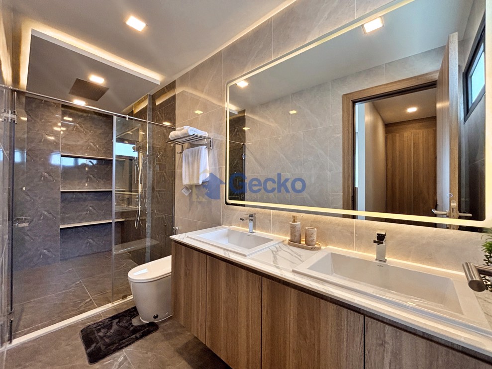 4 Bedrooms House in Zensiri Estate & Residences Jomtien  Jomtien H012056 (Photo 4)