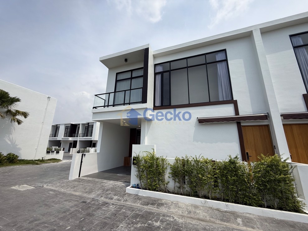 3 ห้องนอน บ้าน in Villa La Richie  พัทยาเหนือ H013341 (Photo 2)