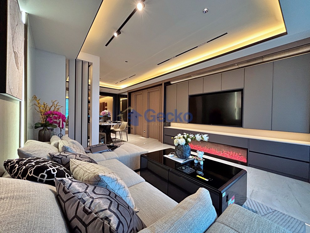 2 Bedrooms Condo in Sea Sky by Sands Pratumnak C013343 (Photo 3)
