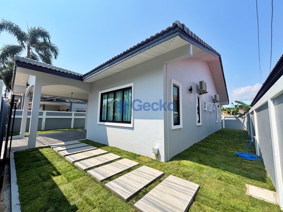 3 ห้องนอน บ้าน in SP Village 1  พัทยาตะวันออก H013345 (Cover Photo)