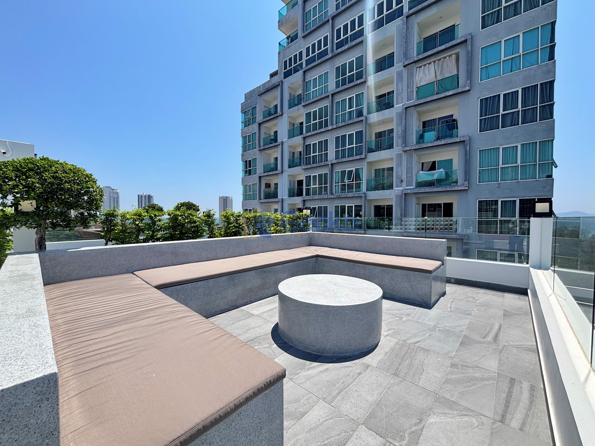 1 Bedroom Condo in Key Residence Condo Pratumnak C013364