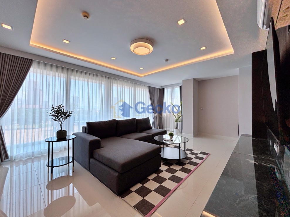 3 Bedrooms Condo in Key Residence Condo Pratumnak C013369 (Photo 2)