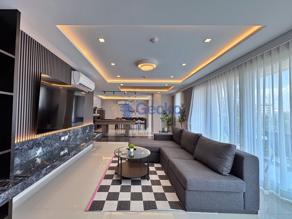 3 Bedrooms Condo in Key Residence Condo Pratumnak C013369 (Photo 4)