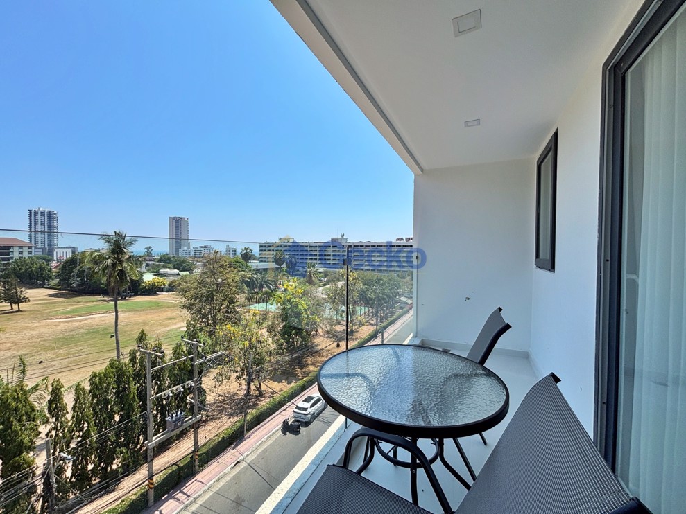 3 Bedrooms Condo in Key Residence Condo Pratumnak C013369 (Cover Photo)
