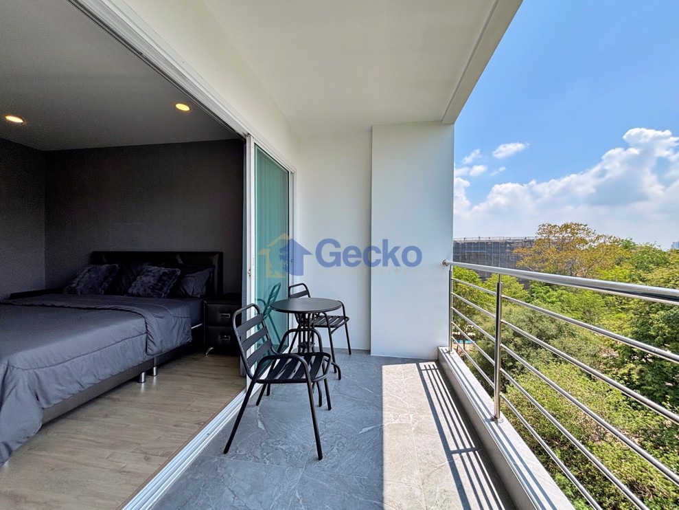 2 Bedrooms Condo in Wongamat Privacy Residence Wongamat C013372 (Photo 1)
