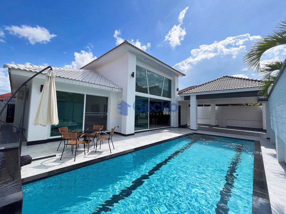 4 Bedrooms House in Pattaya Lagoon  South Pattaya H013391 (Cover Photo)