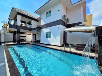 6 ห้องนอน บ้าน in Pattaya Lagoon  พัทยาใต้ H012667