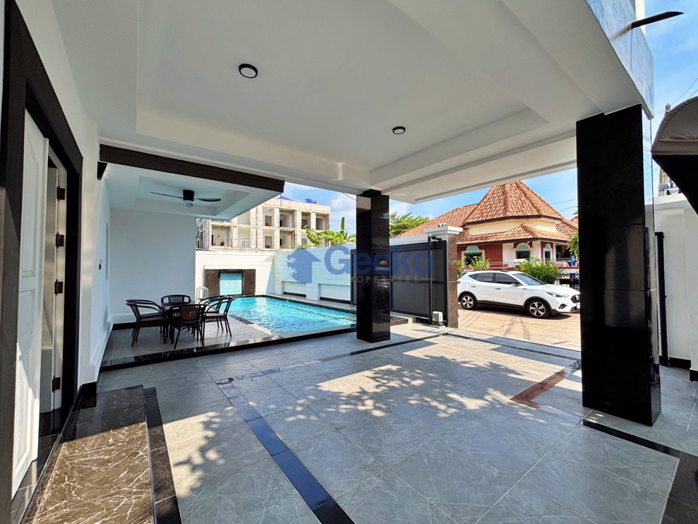 6 ห้องนอน บ้าน in Pattaya Lagoon  พัทยาใต้ H012667 (Photo 4)