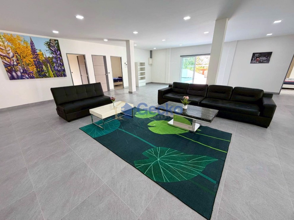 6 ห้องนอน บ้าน  พัทยาตะวันออก H013396 (Photo 3)
