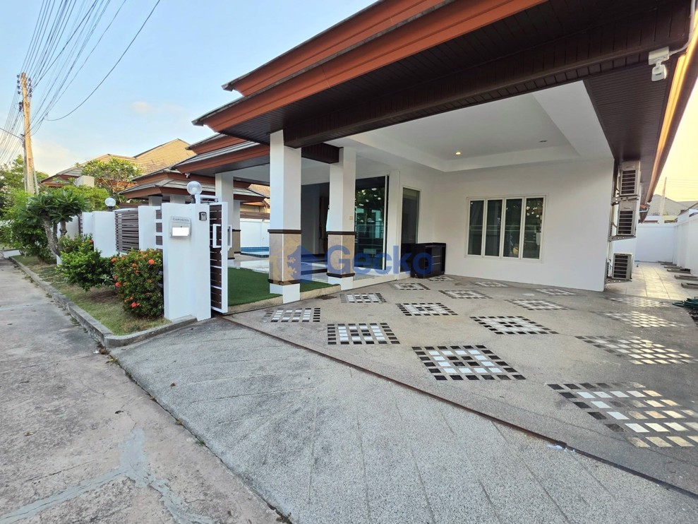 3 Bedrooms House in Piam Mongkhon Village   Huay Yai H013400 (Photo 2)