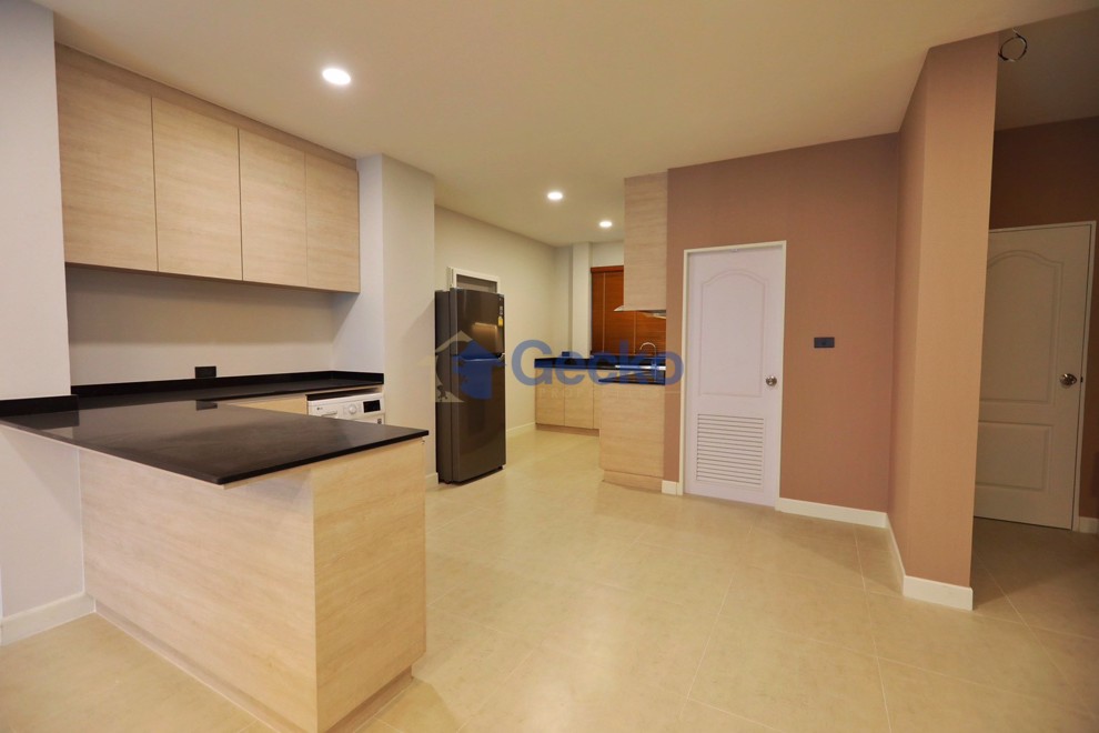 3 ห้องนอน บ้าน in Patta Prime  พัทยาตะวันออก H008829 (Photo 1)