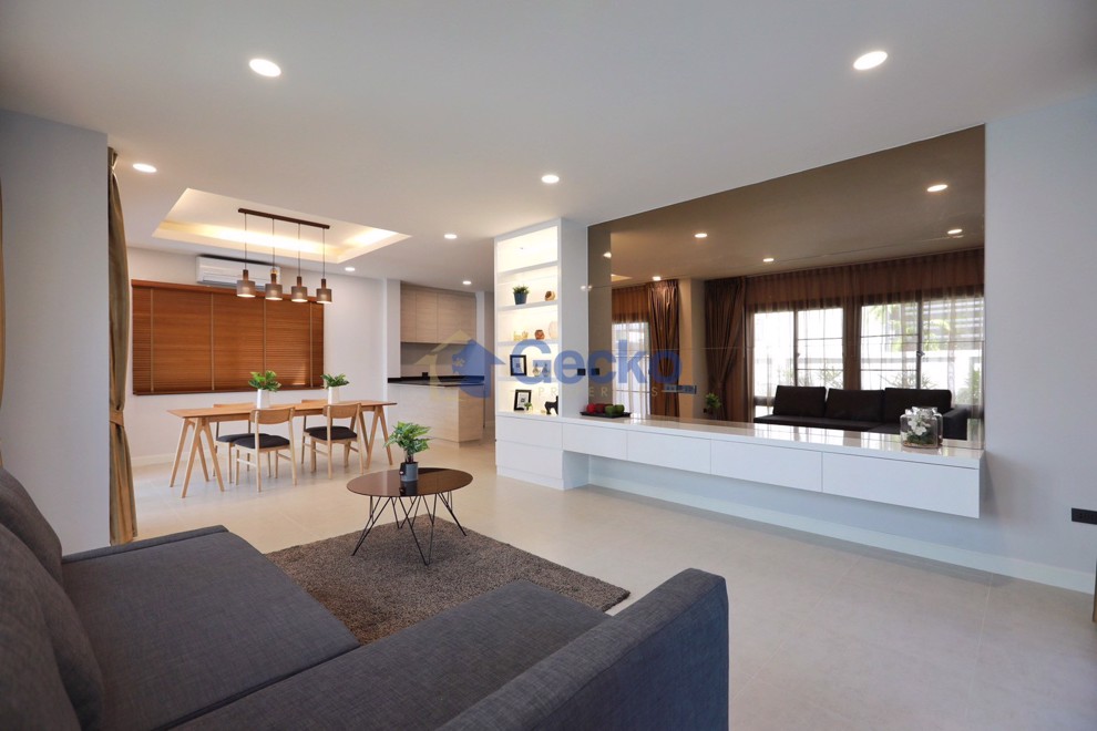 3 ห้องนอน บ้าน in Patta Prime  พัทยาตะวันออก H008829 (Photo 3)