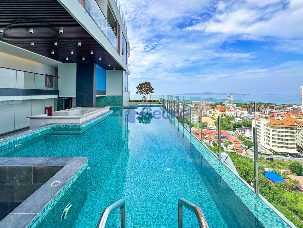1 Bedroom Condo in Beverly Mountain Bay Pattaya Pratumnak C013406 (Cover Photo)