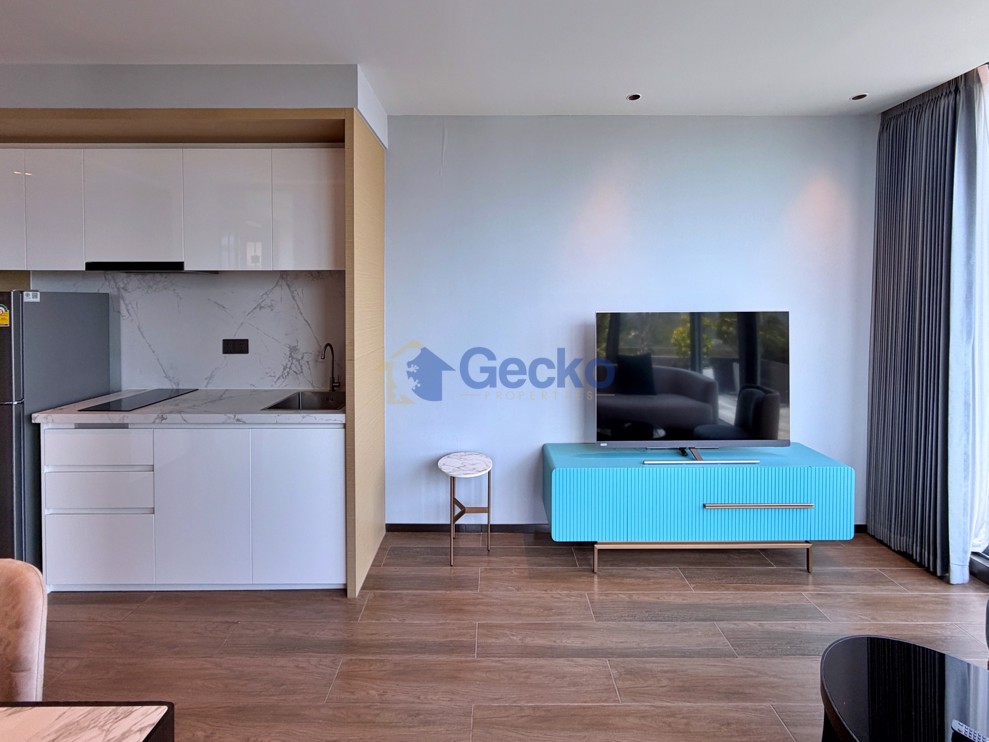 1 Bedroom Condo in Beverly Mountain Bay Pattaya Pratumnak C013406 (Photo 3)