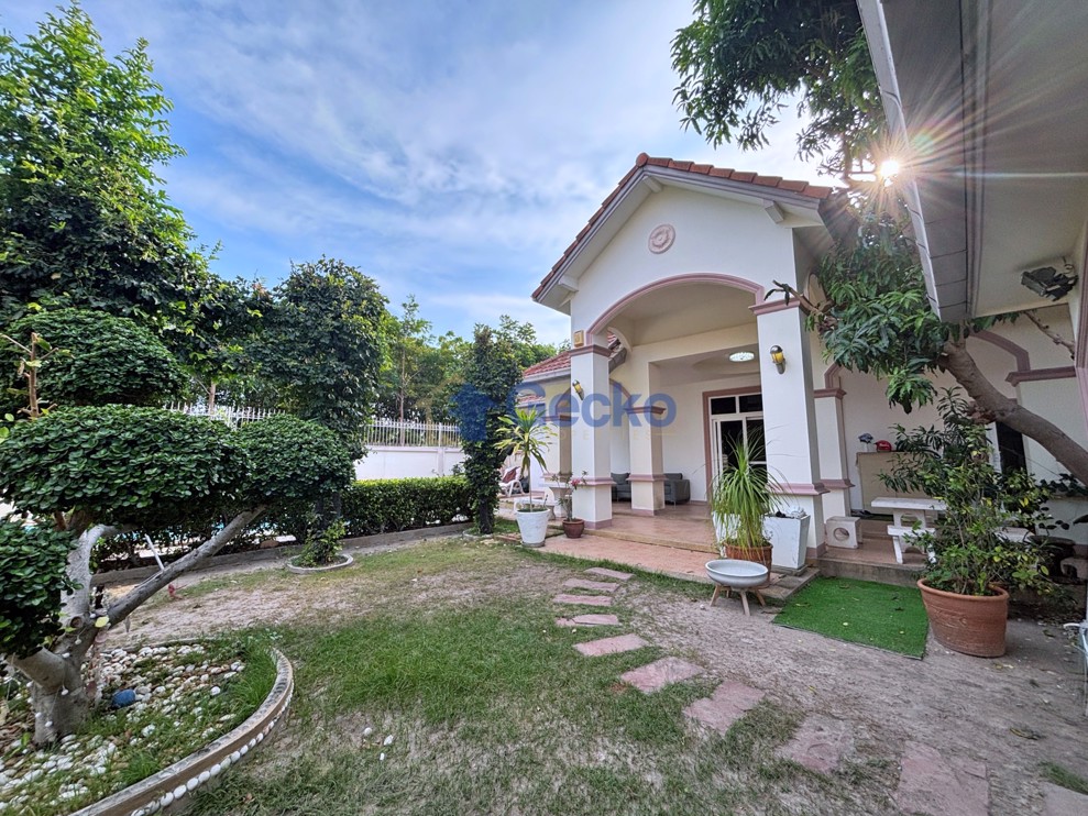 3 Bedrooms House  Pratumnak H013407 (Photo 2)
