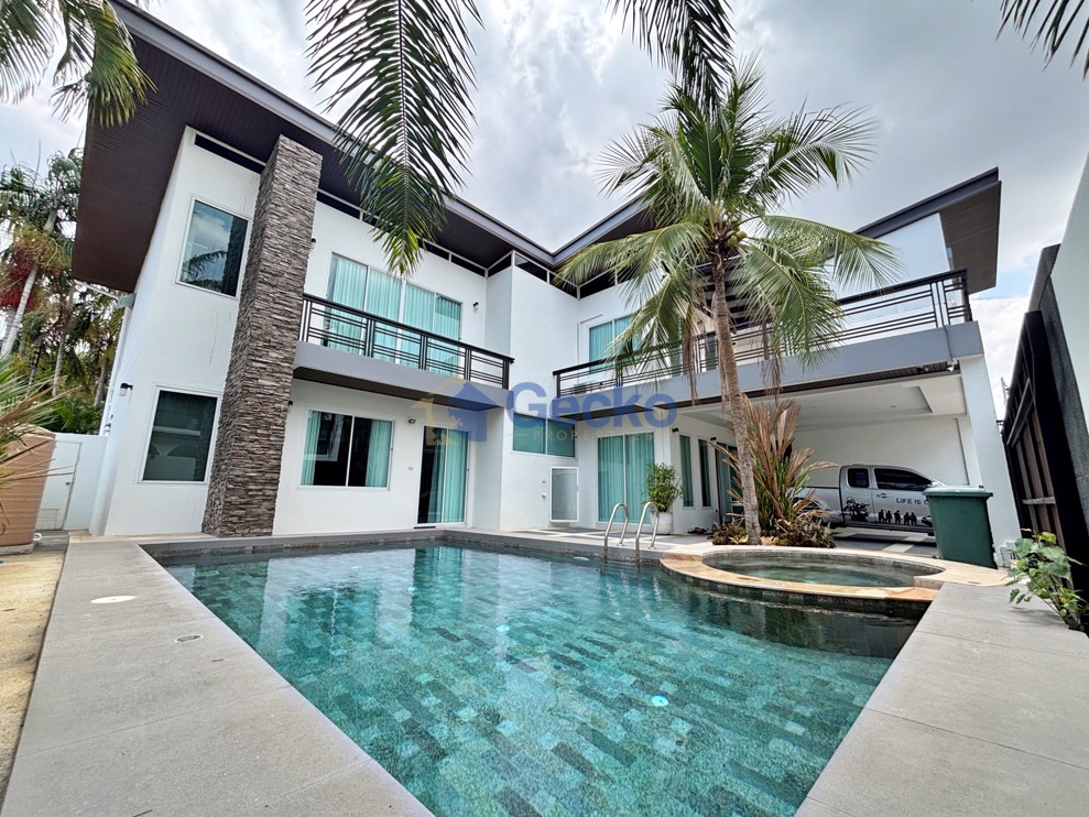3 Bedrooms House  Huay Yai H013408 (Cover Photo)