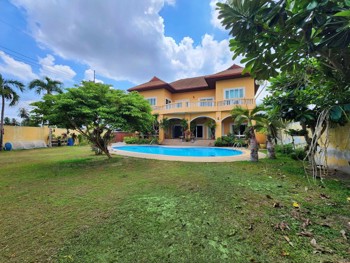 4 Bedrooms House  East Pattaya H007200