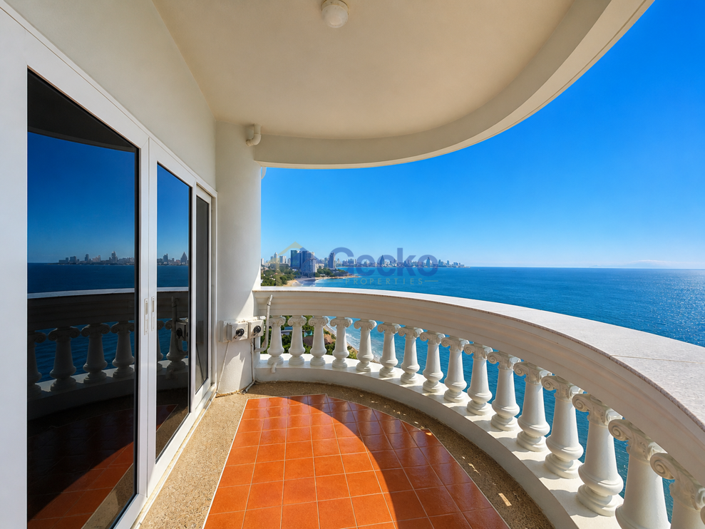 3 Bedrooms Condo in Silver Beach Wongamat C013417 (Photo 2)