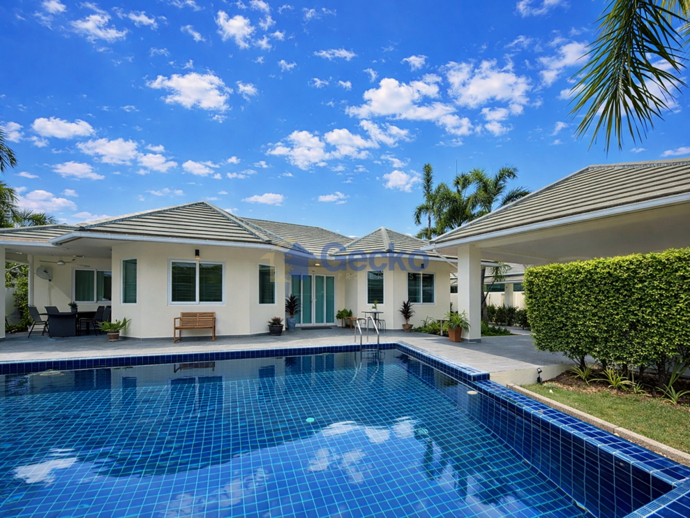 4 Bedrooms House in Green Field Villa 5  East Pattaya H013419 (Photo 2)