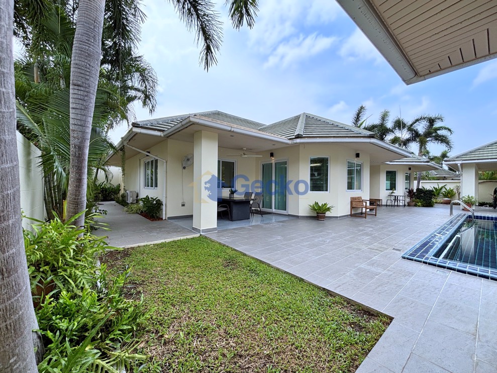 4 Bedrooms House in Green Field Villa 5  East Pattaya H013419 (Photo 3)
