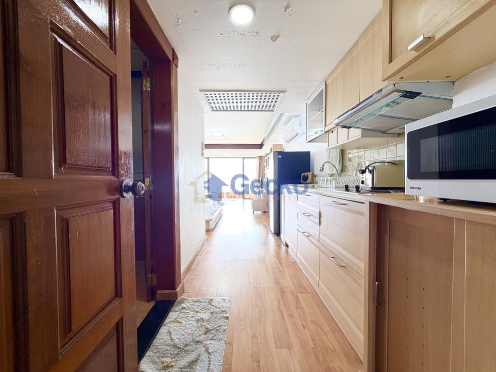 Studio Condo in Metro Jomtien Condotel Jomtien C013424 (Photo 2)
