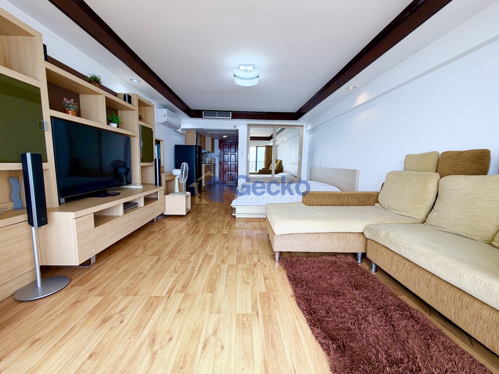 Studio Condo in Metro Jomtien Condotel Jomtien C013424 (Photo 3)