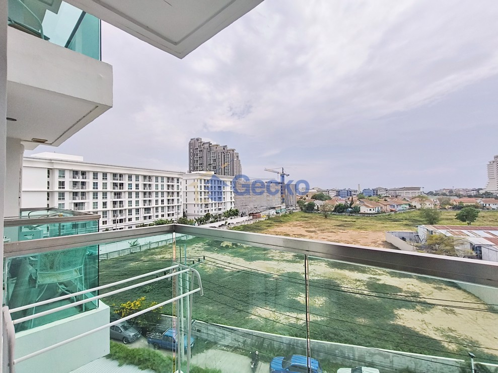 1 Bedroom Condo in Amazon Residence Jomtien C013426 (Photo 4)