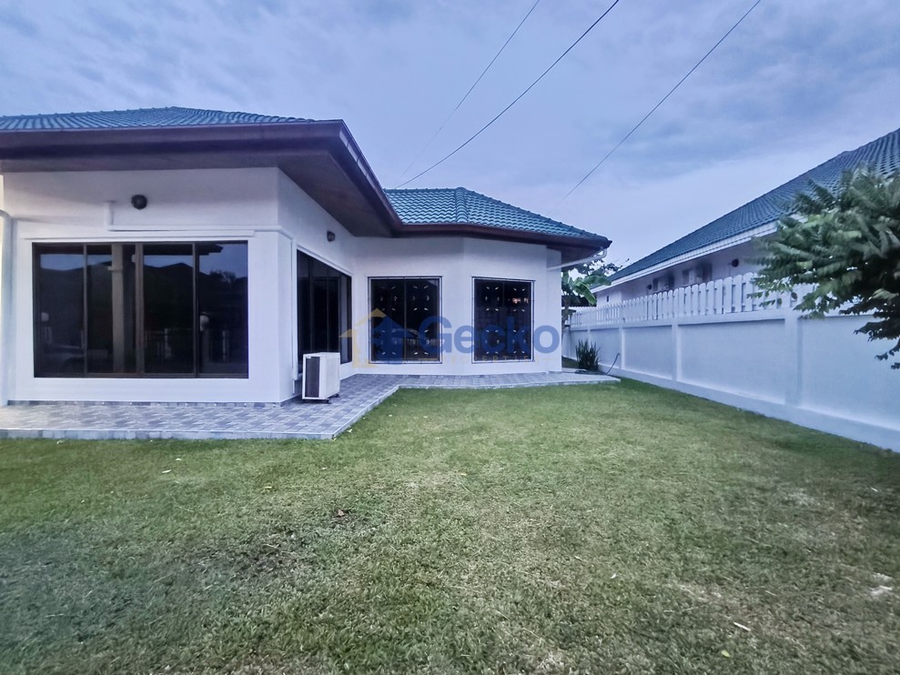 3 ห้องนอน บ้าน in SP Village 3  พัทยาตะวันออก H013427 (Photo 1)