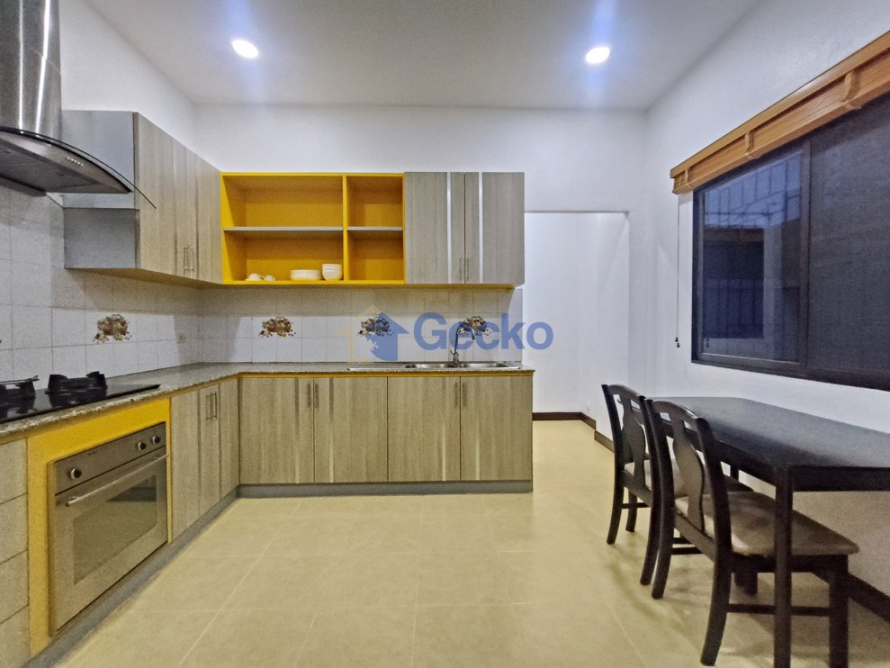 3 ห้องนอน บ้าน in SP Village 3  พัทยาตะวันออก H013427 (Photo 3)