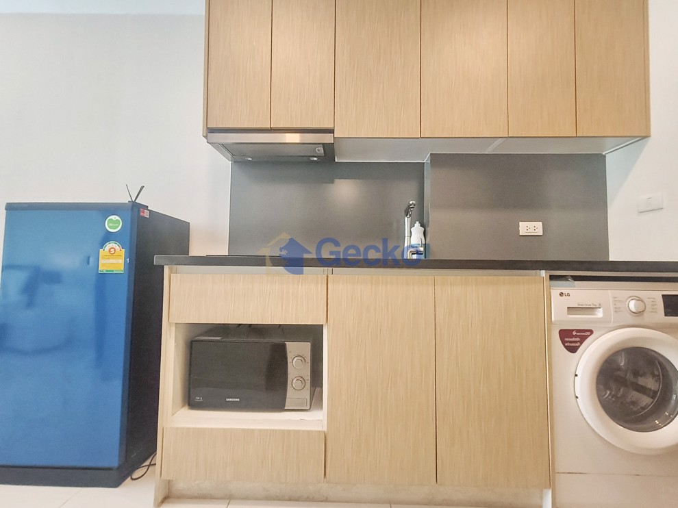 Studio Condo in Laguna Beach Resort 3 The Maldives Jomtien C013428 (Photo 3)