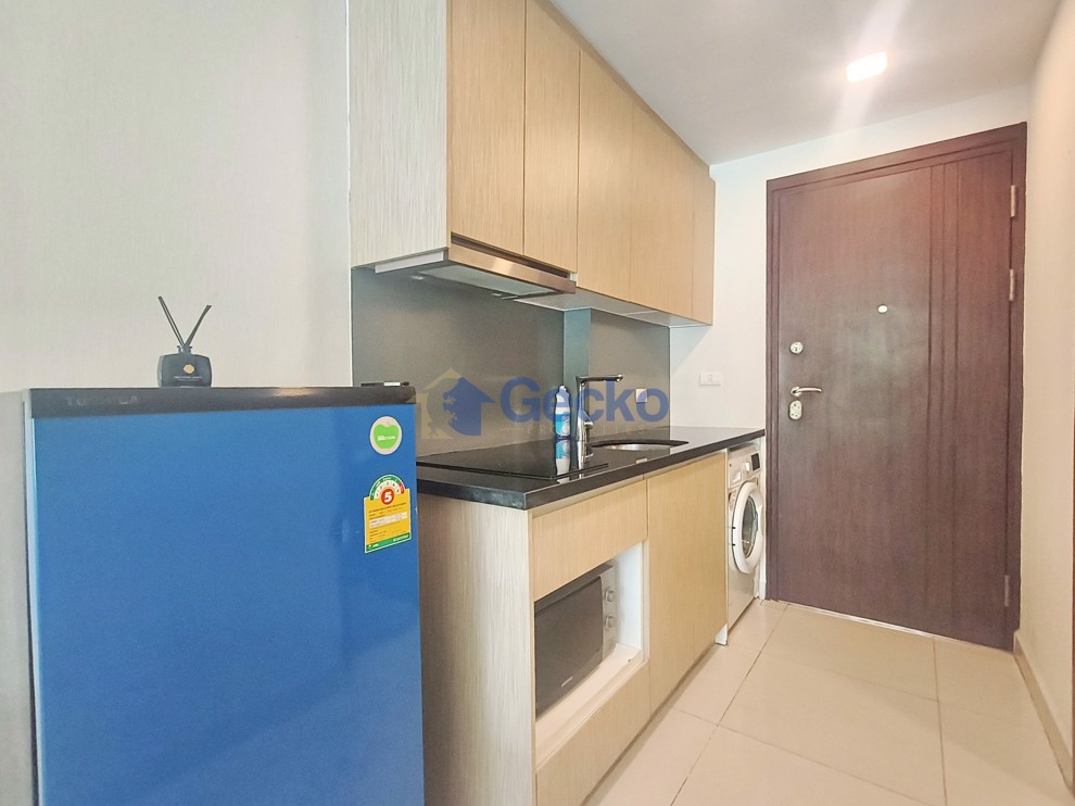 Studio Condo in Laguna Beach Resort 3 The Maldives Jomtien C013428 (Photo 2)