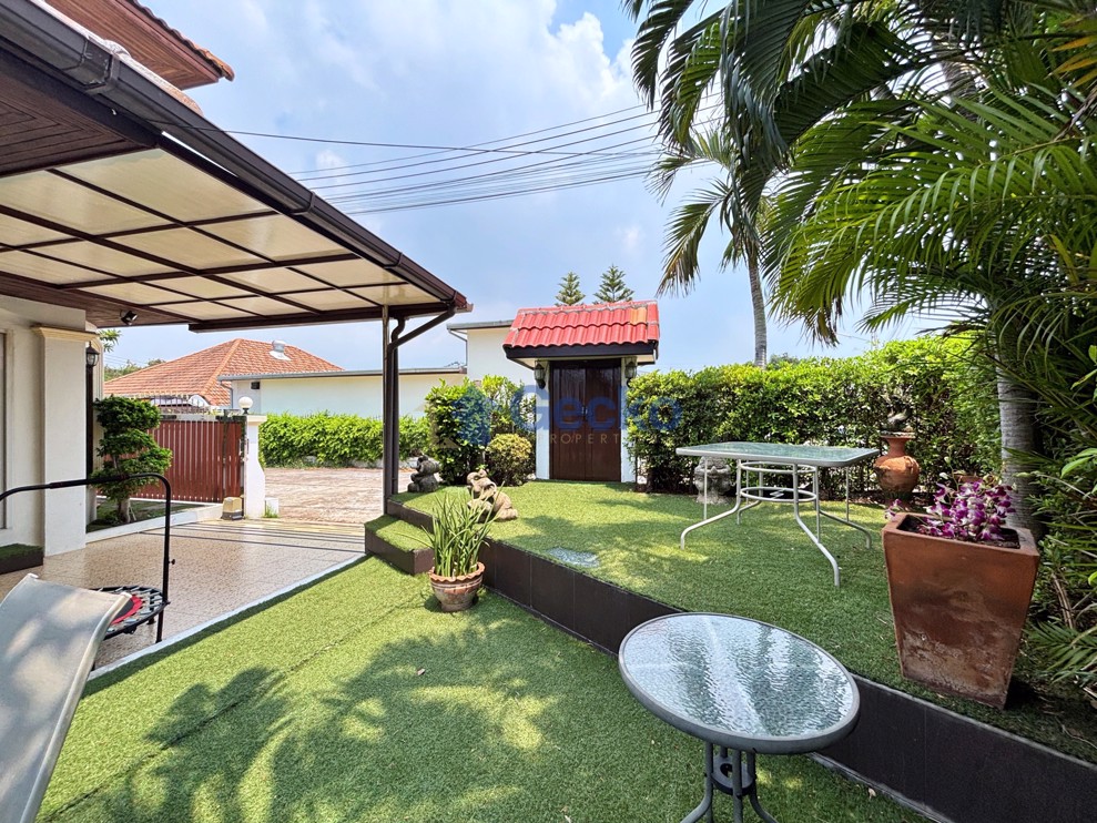 3 Bedrooms House in Grand Lotus Place  Jomtien H011562 (Photo 4)