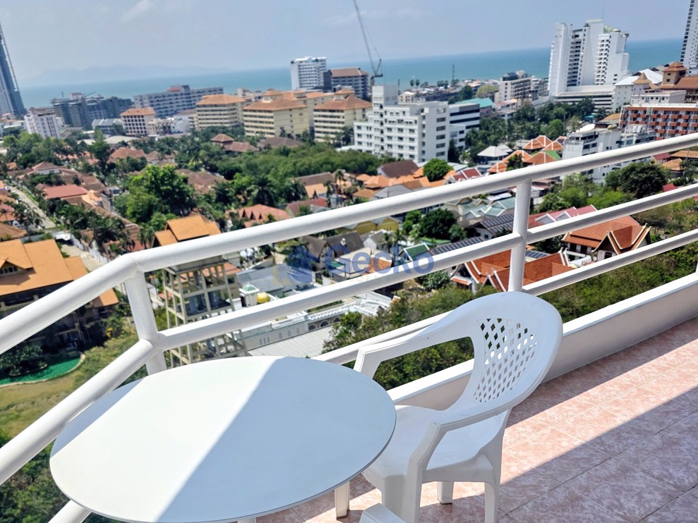 Studio Condo in View Talay 2 Jomtien C013437 (Cover Photo)