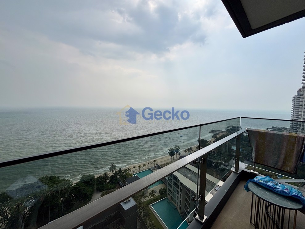 2 Bedrooms Condo in Arom Wongamat Wongamat C013438 (Cover Photo)