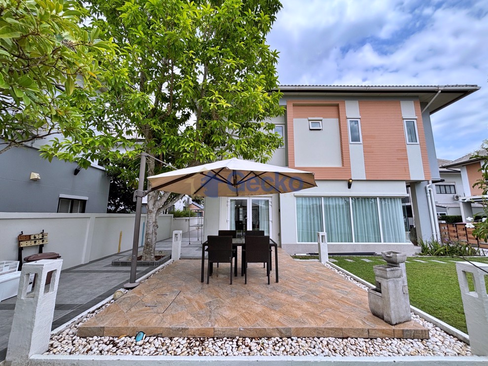 3 Bedrooms House in Patta Village  East Pattaya H013445 (Photo 3)