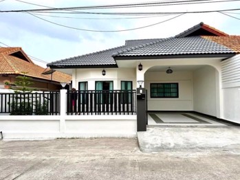 3 ห้องนอน บ้าน in Raviporn City Home Village  พัทยาตะวันออก H013452