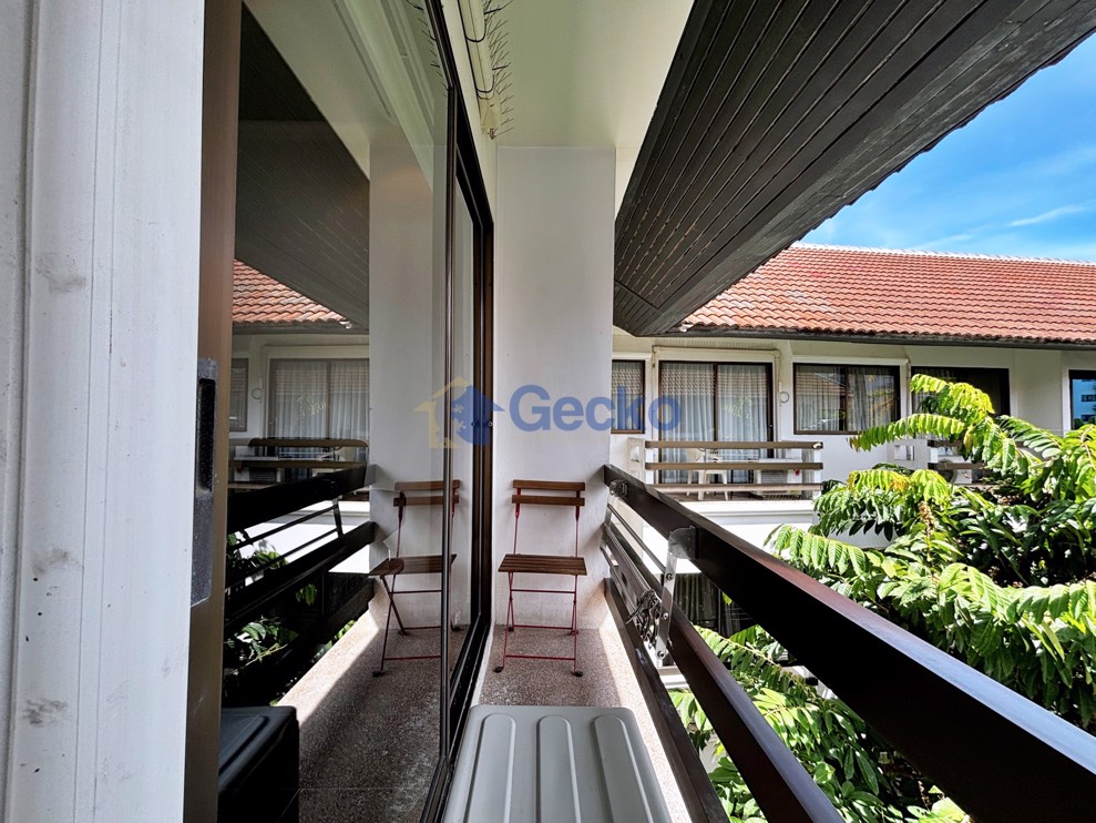 Studio Condo in Diana Estates Central Pattaya C013457 (Photo 1)