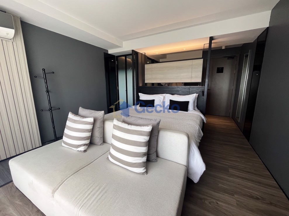 Studio Condo in Bayphere Hotel Pattaya Na Jomtien C013458 (Photo 3)