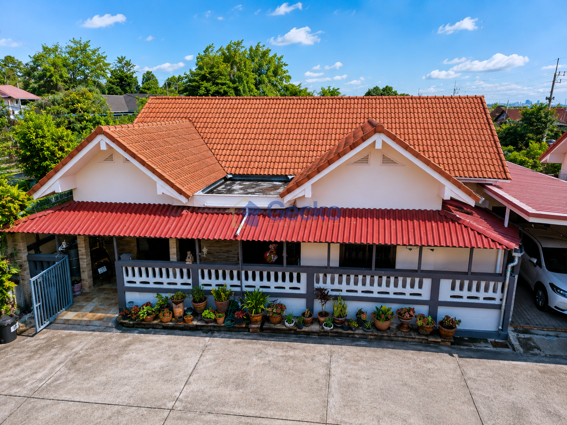 2 Bedrooms House in VJ Land and House  East Pattaya H013459