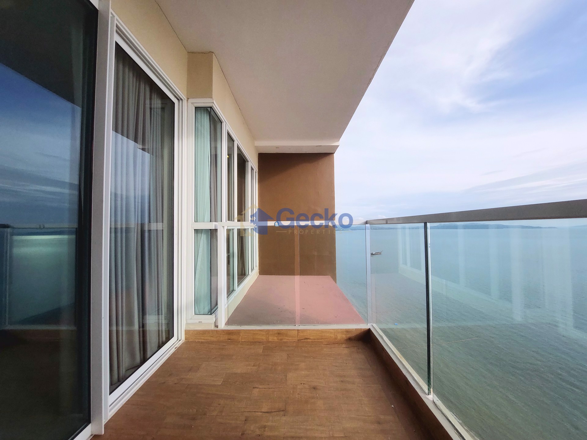 1 Bedroom Condo in Cetus Jomtien C013460