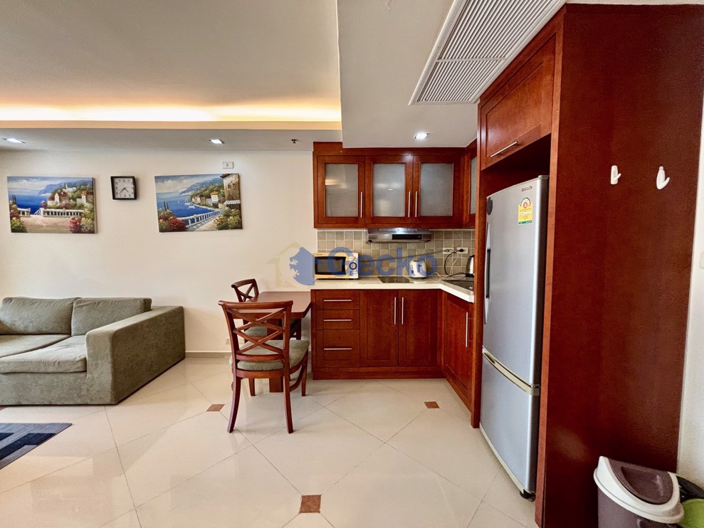 Studio Condo in City Garden Pattaya Central Pattaya C013462 (Photo 4)