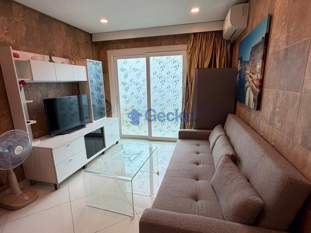 1 Bedroom Condo in Park Lane Jomtien C013465 (Photo 2)