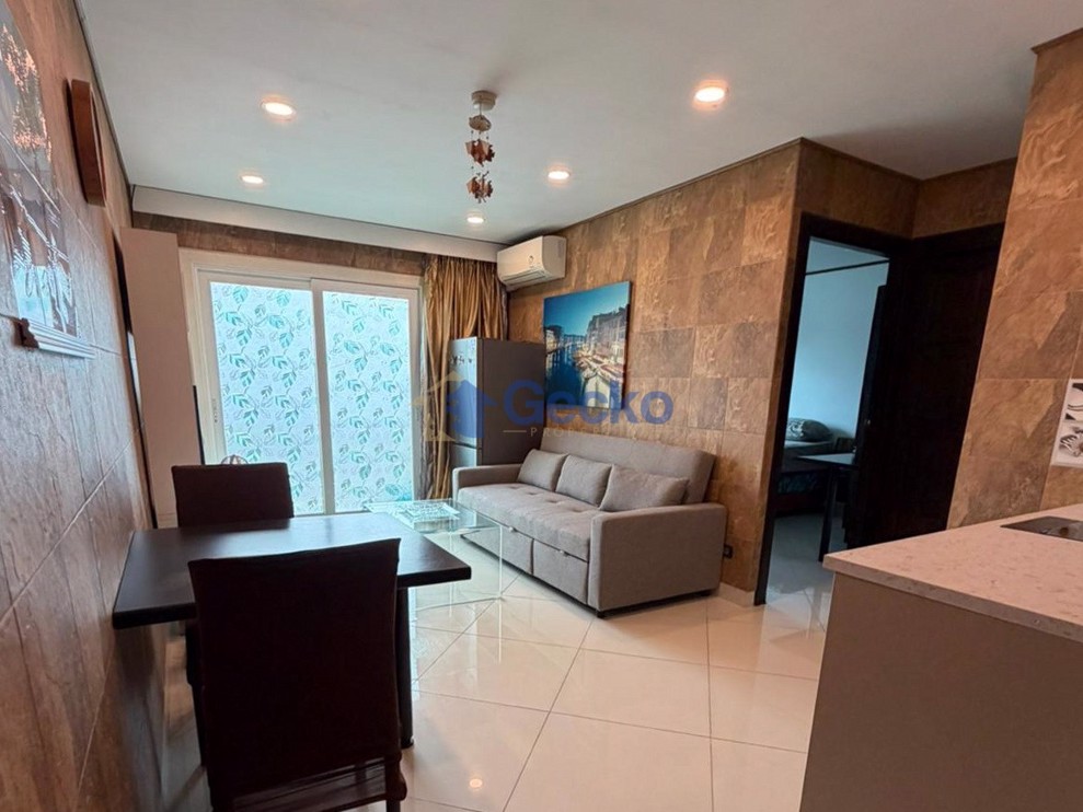 1 Bedroom Condo in Park Lane Jomtien C013465 (Photo 1)