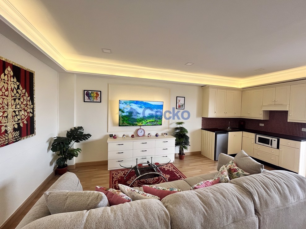 2 Bedrooms Condo in 9 Karat Condominium  Central Pattaya C013472 (Photo 1)