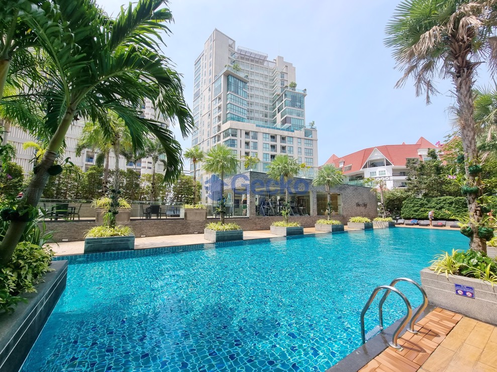 1 Bedroom Condo in The Cliff Pratumnak C012088 (Photo 1)