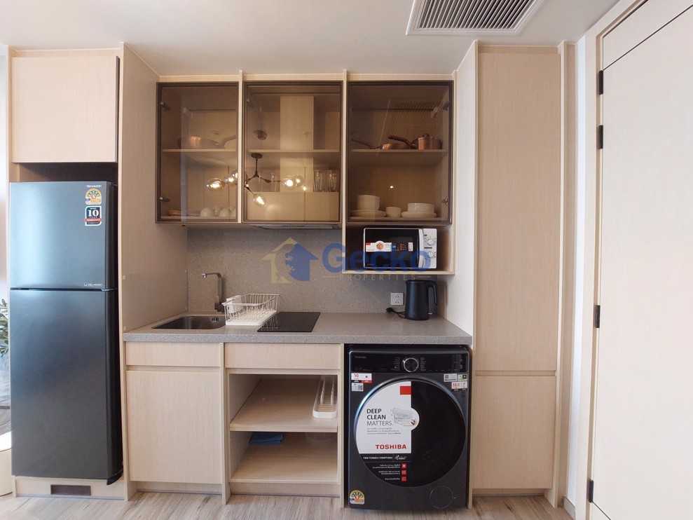 1 Bedroom Condo in Arom Wongamat Wongamat C013475 (Photo 4)