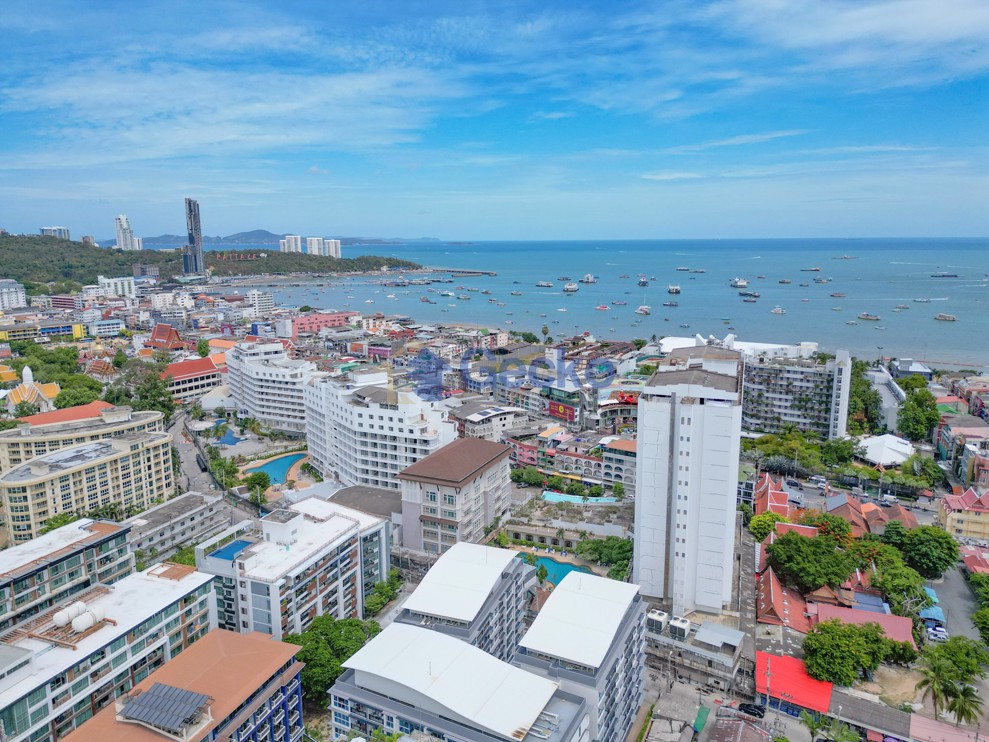 The Avenue Pattaya (Photo 1)