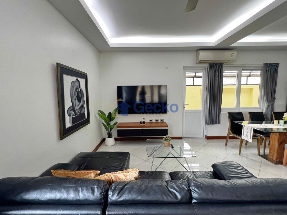 2 Bedrooms House in Green Field Villa 5  East Pattaya H013485 (Photo 2)