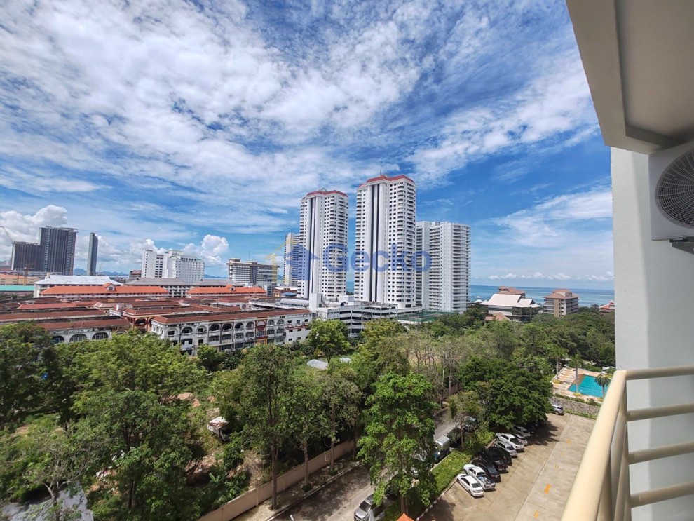 Studio Condo in View Talay 5 Jomtien C013498 (Cover Photo)