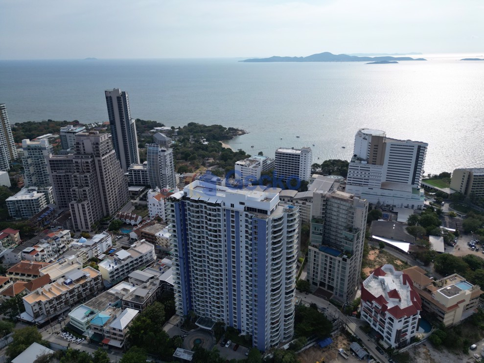 Studio Condo in The Cliff Pratumnak C013500 (Cover Photo)